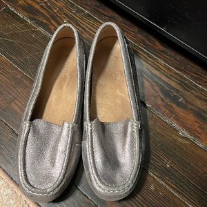 Vionic metallic loafers